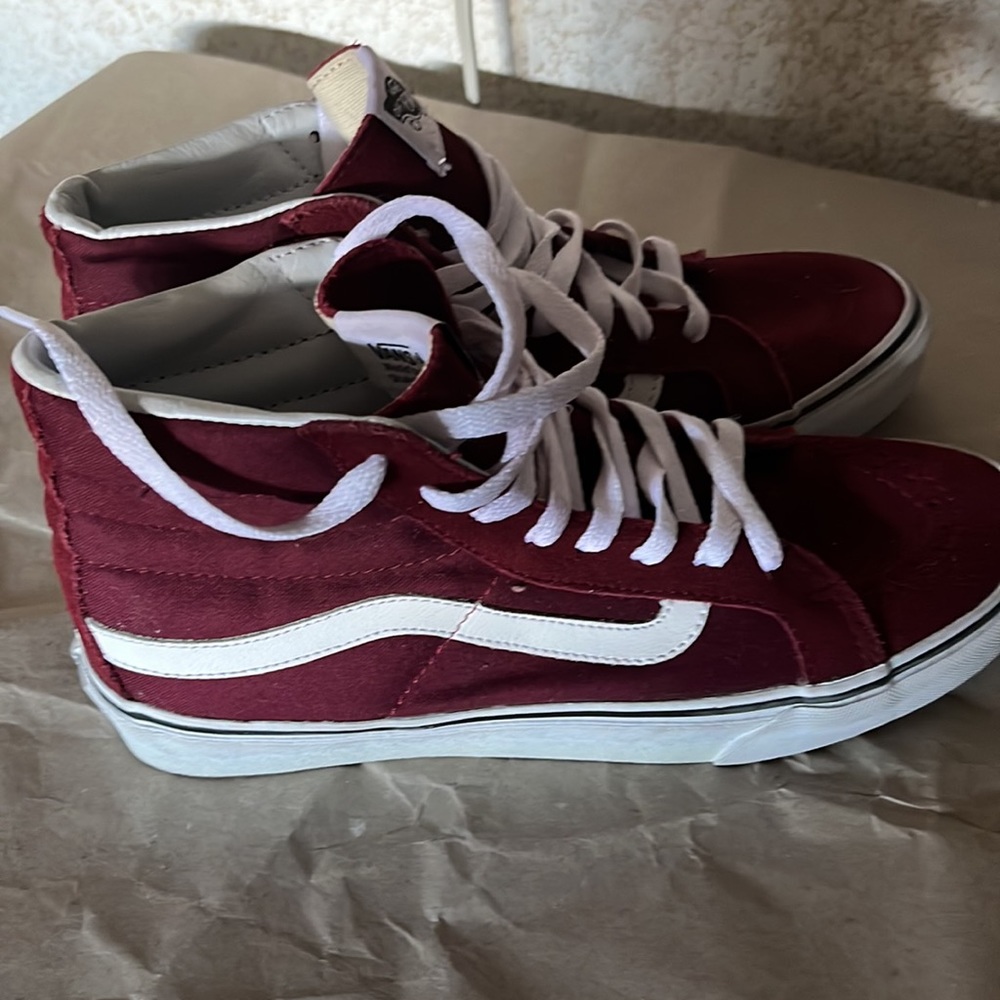 Vans - Picture 3 of 10